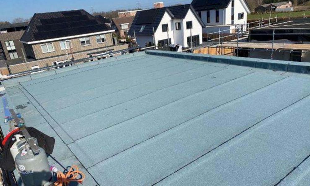 Nieuwe laag bitumen in Urmond Nieuwe laag bitumen in Urmond